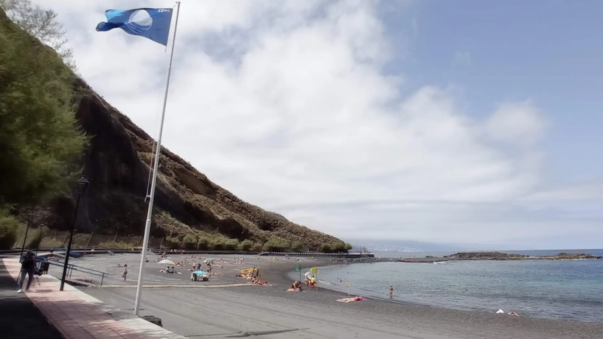 playa-arenas-tacoronte-tenerife-canarias-travel